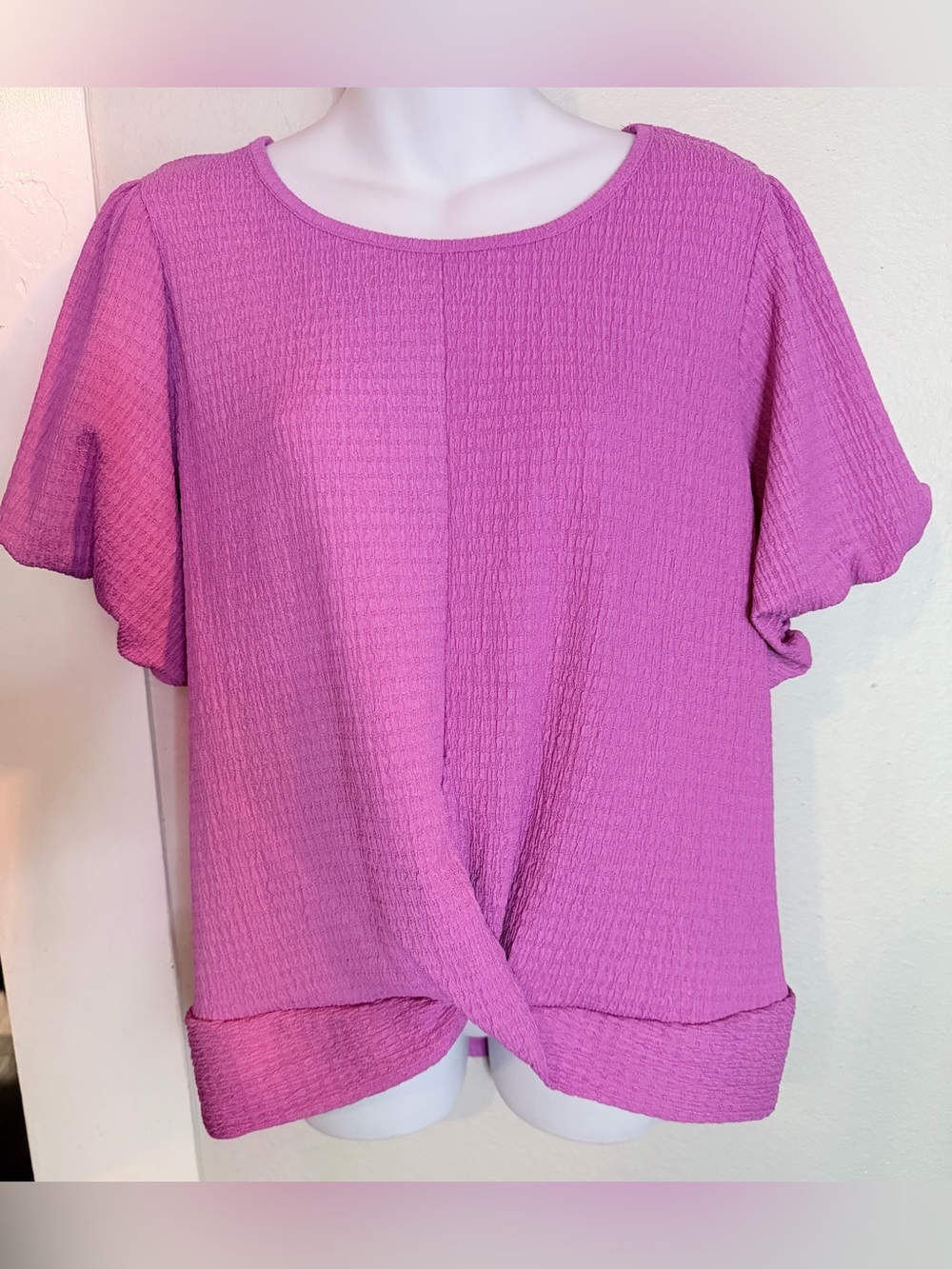 Adrienne Vittadini pink crinkle twist front hem blouse XL